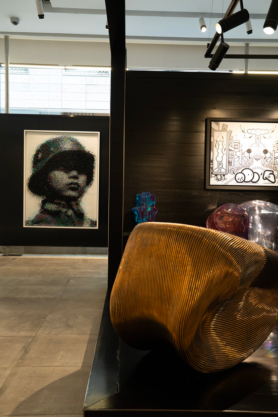 Gallery details.